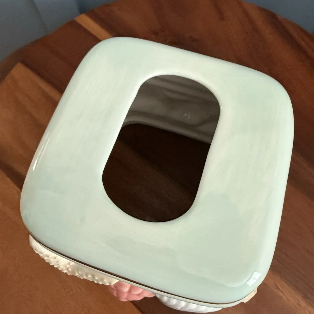 Vintage 80's Seashell Tissue Box Cover Sharry Holiday Coastal‎ Pastel Ceramic